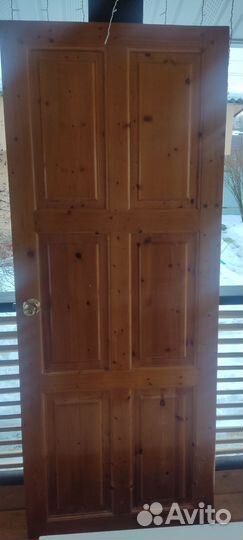 Двери из массива сосны б/у
