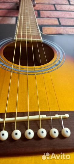 Акустическая гитара в корпусе дредноут (41 дюйм)