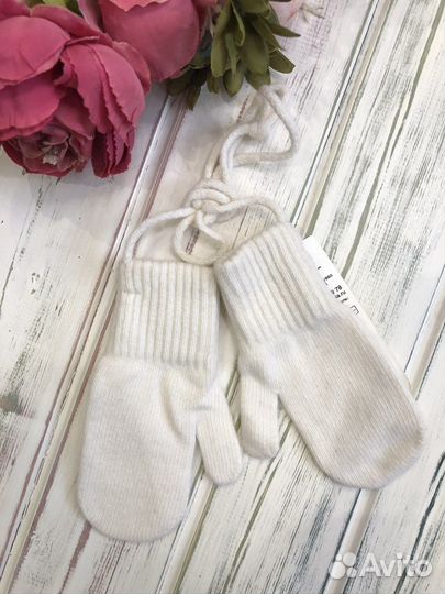 Манишки, шапки, варежки, шарфы на девочку