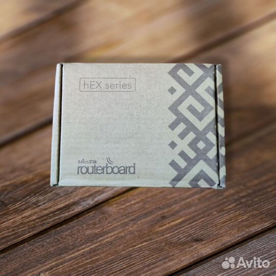 Роутер MikroTik hEX RB750Gr3 (новый)