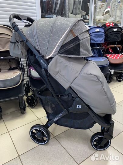 Прогулочная коляска новая