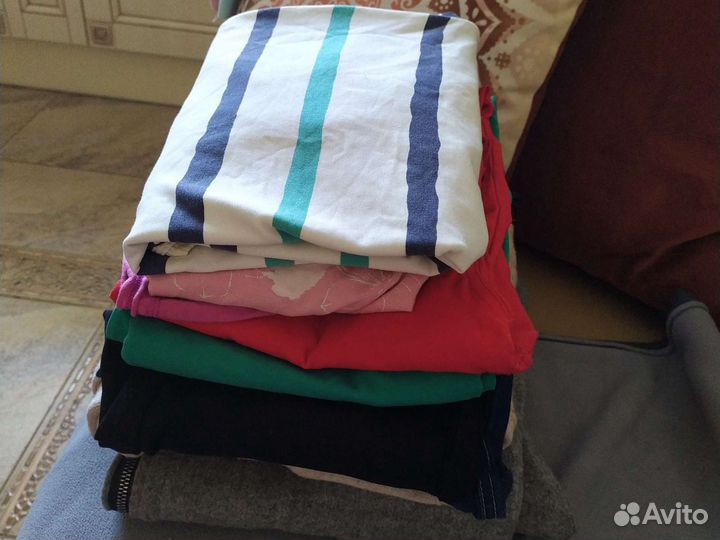 Одежда на девушку 42-44размер