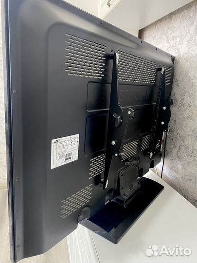 Телевизор samsung