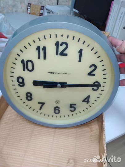 Часы вторичные из СССР 
