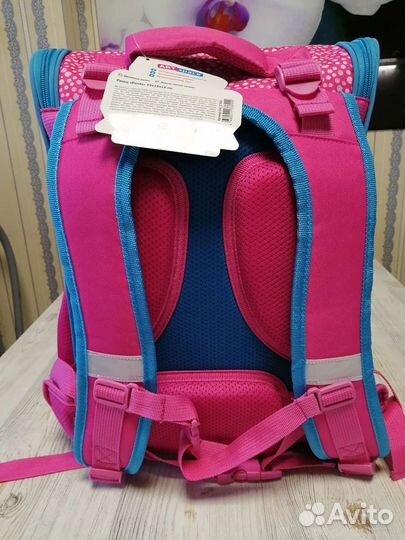 Ранец школьный для девочки новый