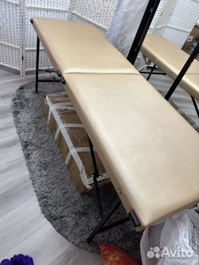 Массажная кушетка