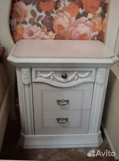 Тумбочки. Италия