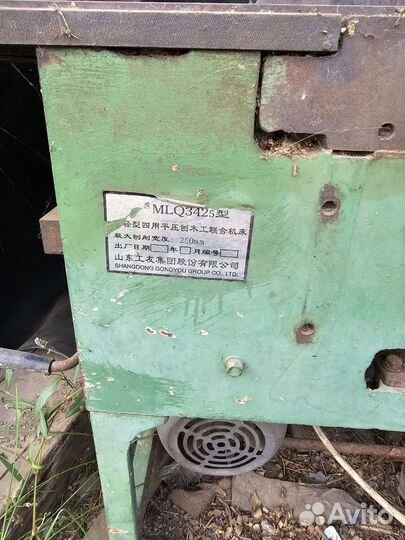 Деревообрабатывающий станок