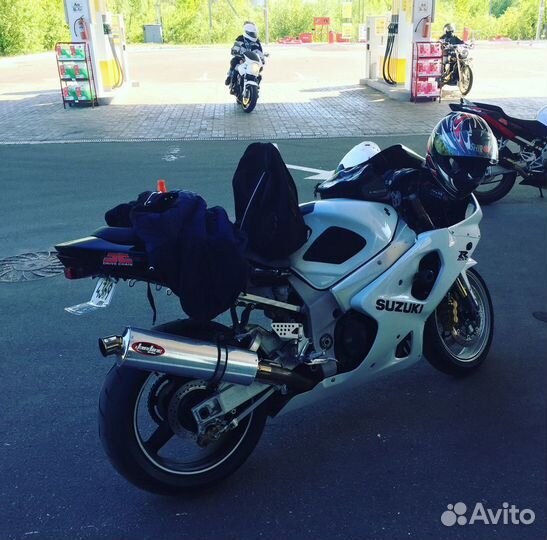 Suzuki GSX R-1000 K1