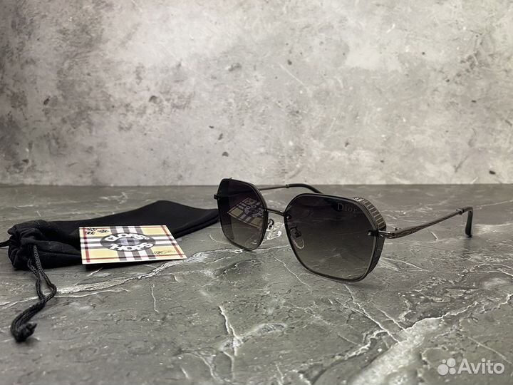 Солнцезащитные очки dior