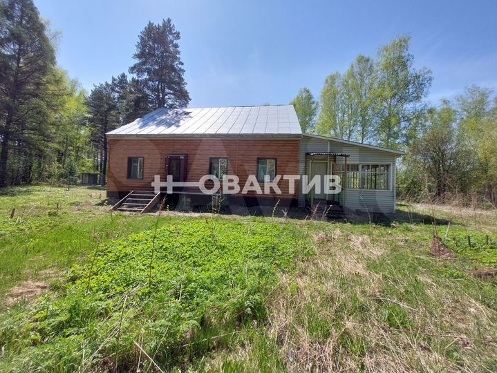 Дом 192 м² на участке 50 сот.