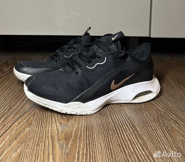 Кроссовки женские nike 39 размер