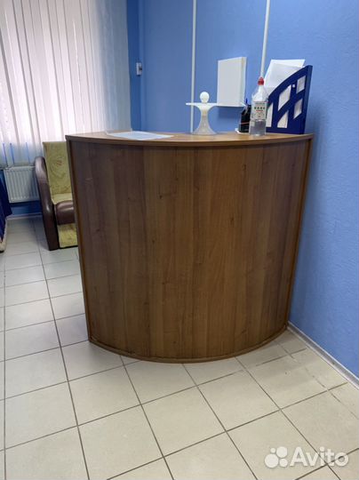 Стойка ресепшн