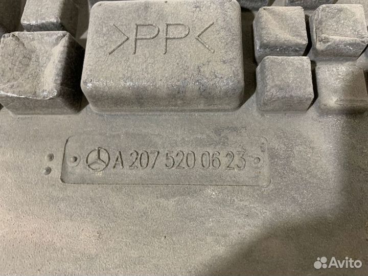 Защита переднего бампера Mercedes Benz E207 coupe