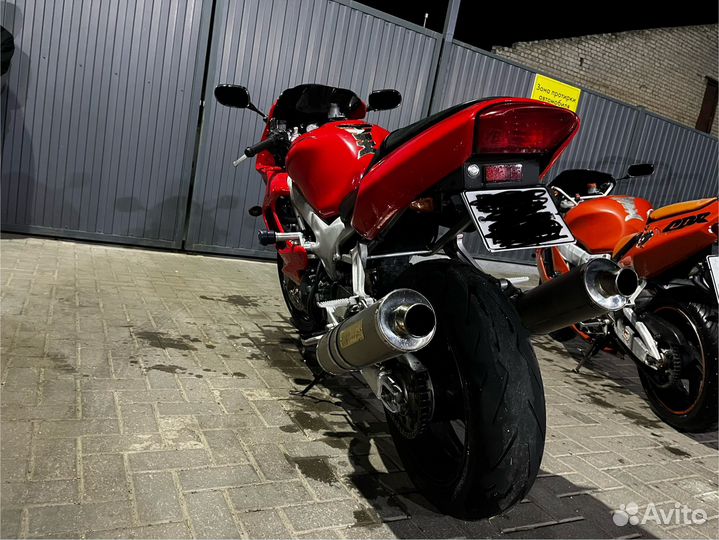 Продам Honda vtr 1000F