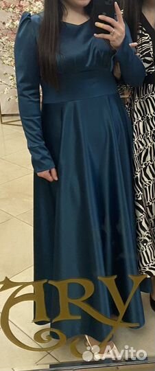 Вечернее платье