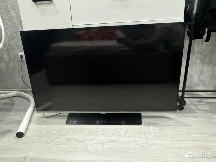 Телевизор Samsung 48 дюймов
