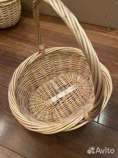 Корзина плетеная