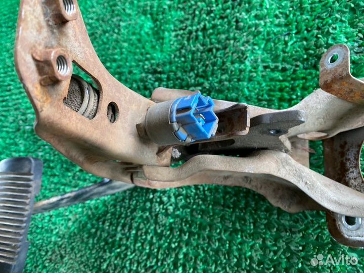 Педаль тормоза Toyota Land cruiser, Lx470