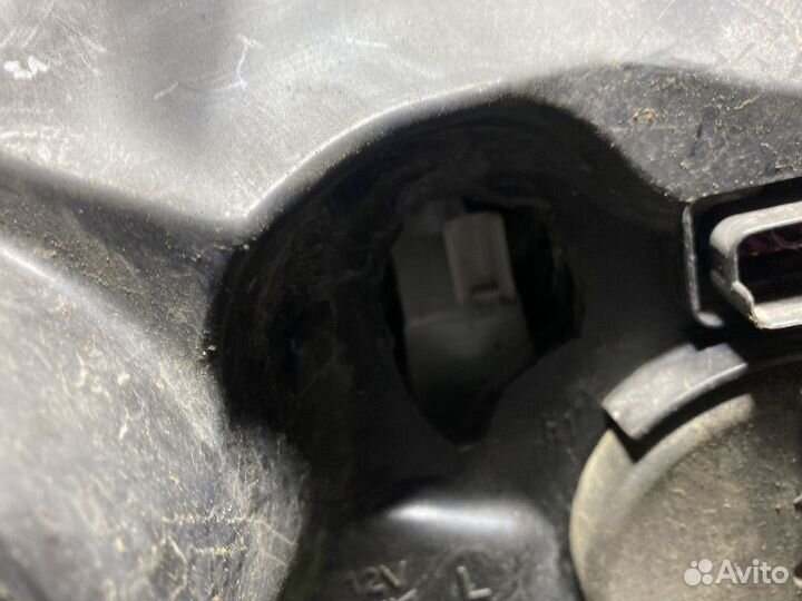 Фара Renault Duster