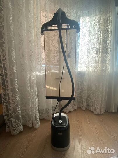 Вертикальный отпариватель Tefal Fashion Steam IT34