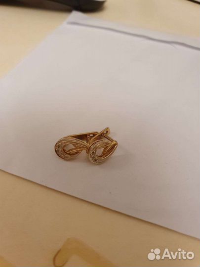 Золотые серьги с бриллиантами