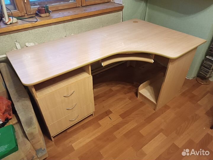 Мебель Шкаф напольный, шкаф подвесной, стол, полка