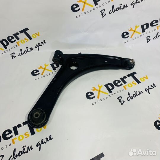 Рычаг правый Citroen/ Mitsubishi/ Peugeot