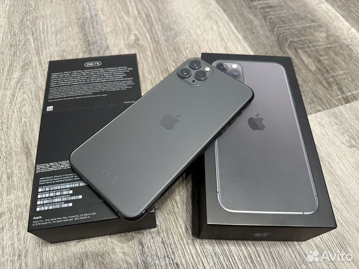 iPhone 11 Pro Max, 256 ГБ