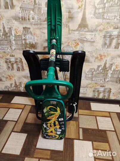 Детский снегокат бу