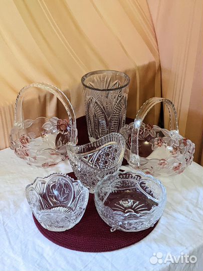 Посуда: сервиз комплект вазы блюда чашки приборы