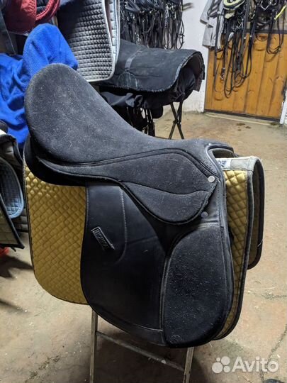 Седло для лошади универсальное
