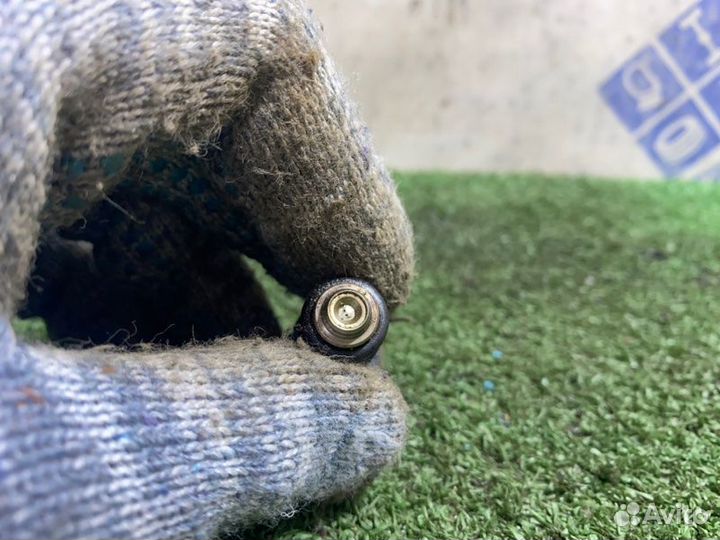 Форсунка топливная Renault Fluence седан 1.6