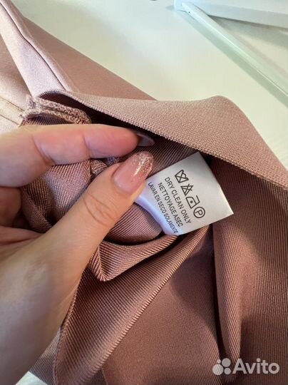 Юбка-карандаш нюдовая