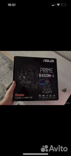 Игровой системный блок с монитором