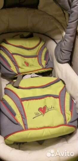 Двухместная коляска