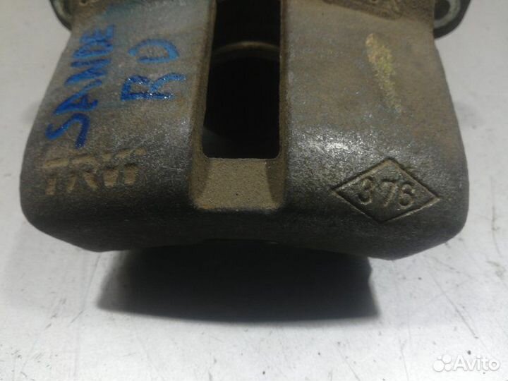 Суппорт передний правый Renault Sandero 1 BS