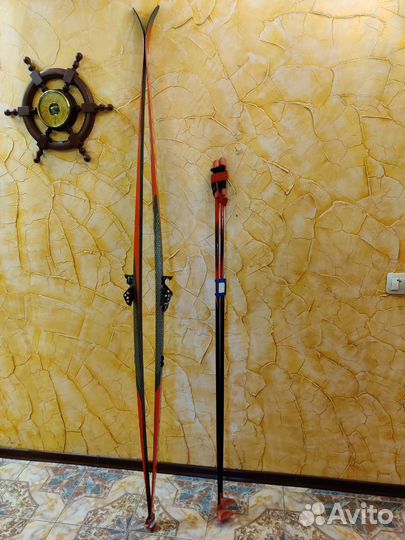 Лыжи беговые Madshus 200 см + лыжные палки 140 см