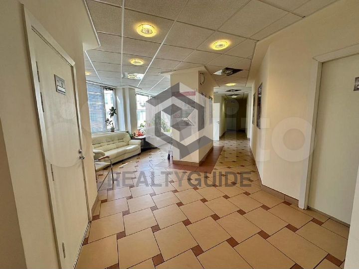 305 м2 Бизнес-центр 