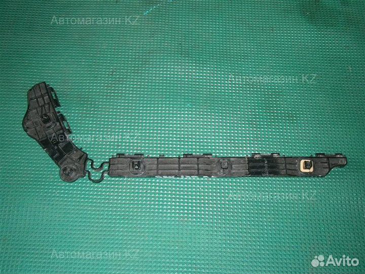 Крепление бампера лев. зад. toyota mark X