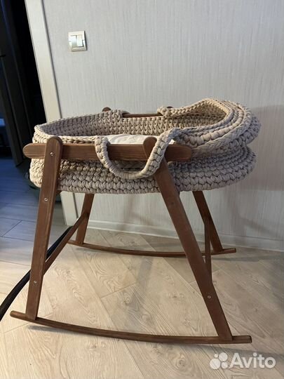 Вязаная люлька