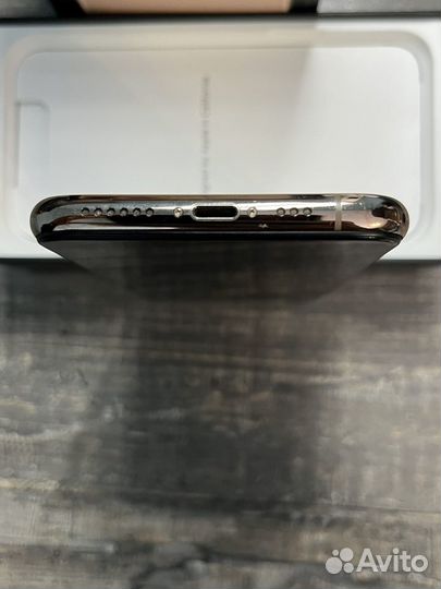 iPhone 11 Pro, 64 ГБ