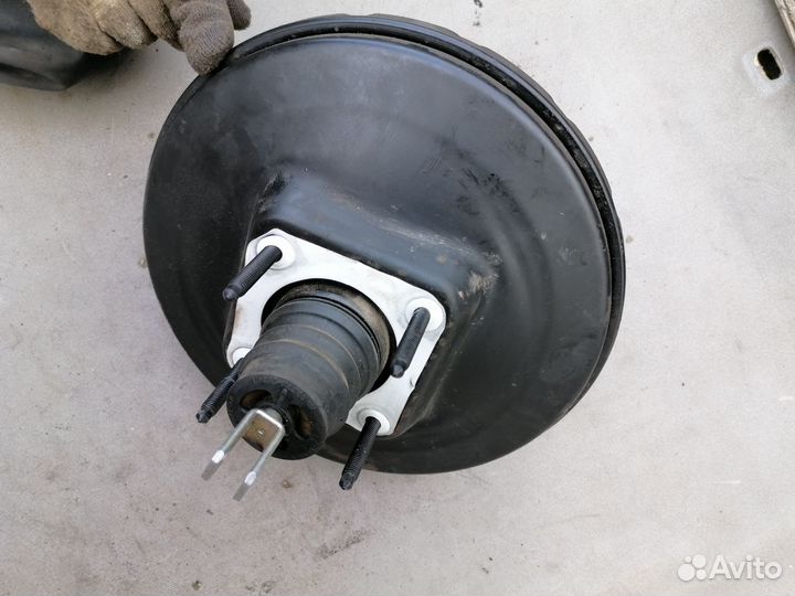 Усилитель тормозов вакуумный для Ford Focus II