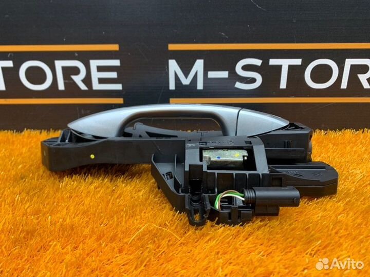 Ручка двери внешняя передняя левая Mercedes-Benz