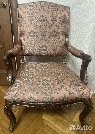 Кресло старинное, антикварное