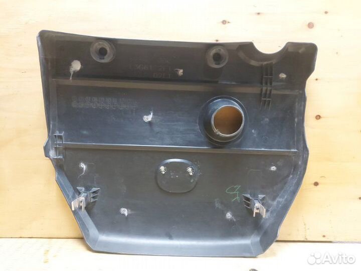 Крышка на двигатель декоративная Mazda Atenza GG3S