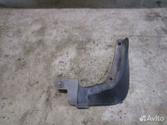 Брызговик передний правый Kia Cerato 2009-2013 (86