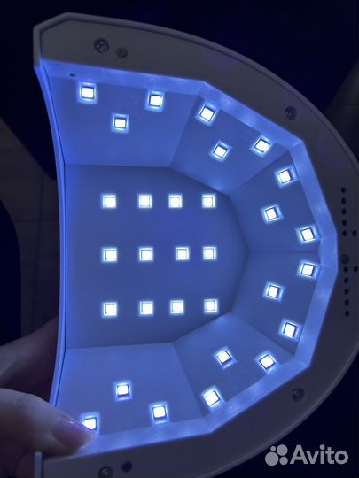 Лампа для сушки гель-лака для ногтей