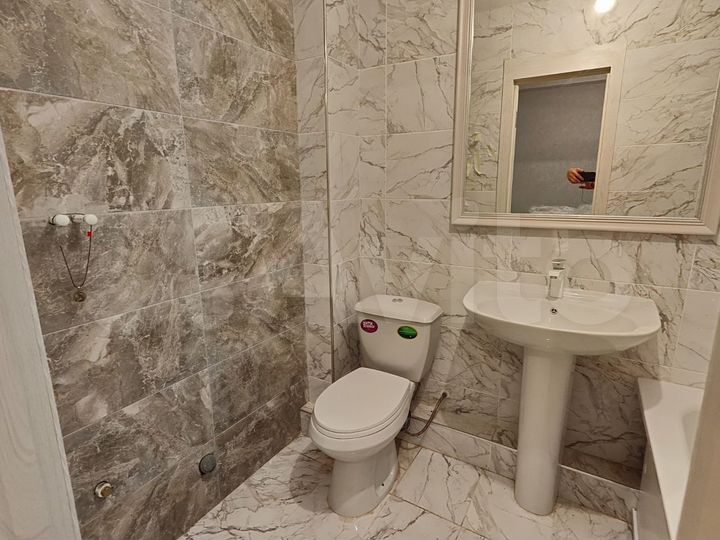 2-к. квартира, 56 м², 10/10 эт.