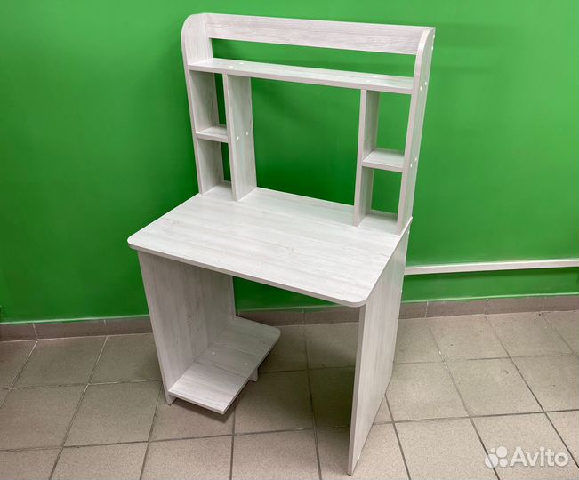 Компьютерный стол новый